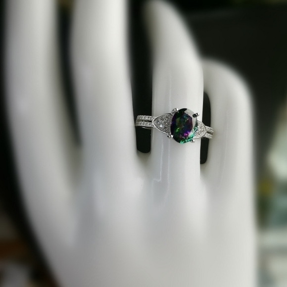 Mystic Topaz cz ring in Sterling Silver size 8 🆕 - Picture 4 of 6